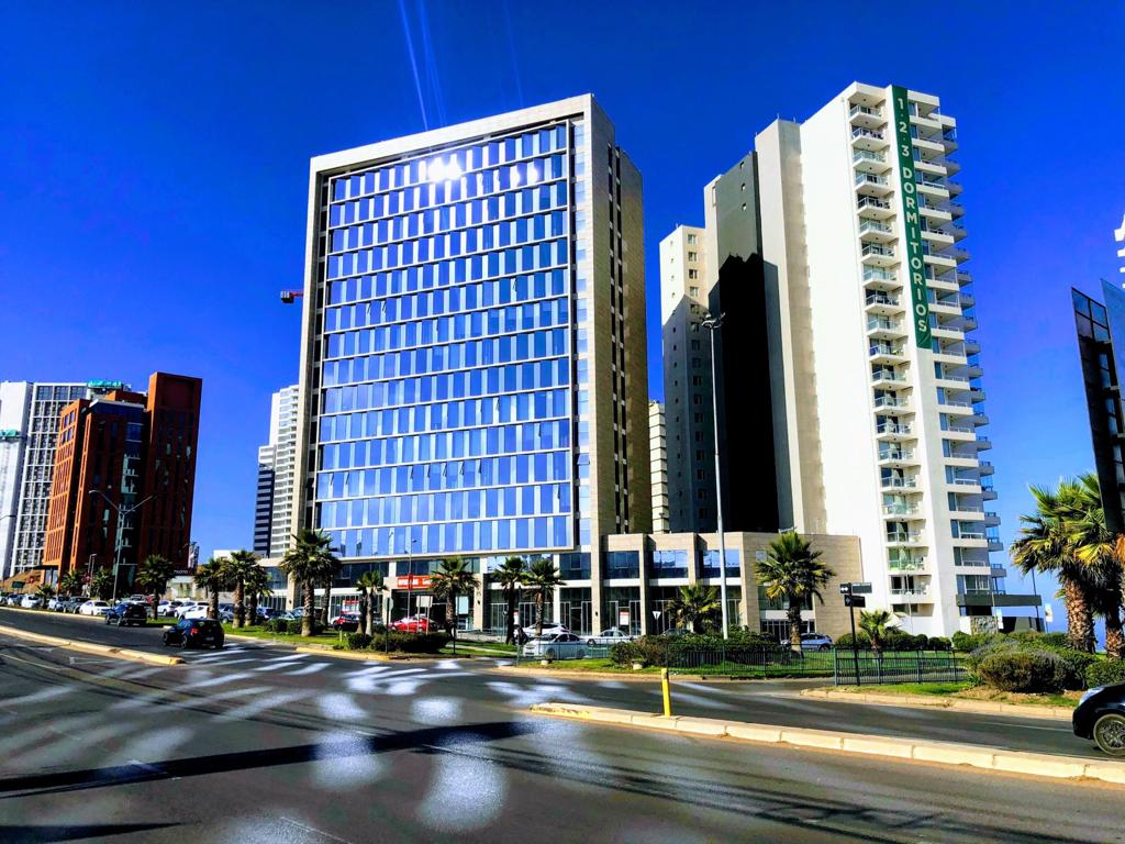 entrada edificio montemar